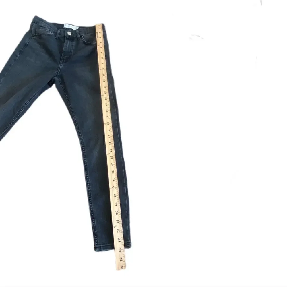 Topshop Jeans. Jamie Style. Medium-Dark Wash. Midrise. Size 28x30 Great Cond!!! - Picture 10 of 12